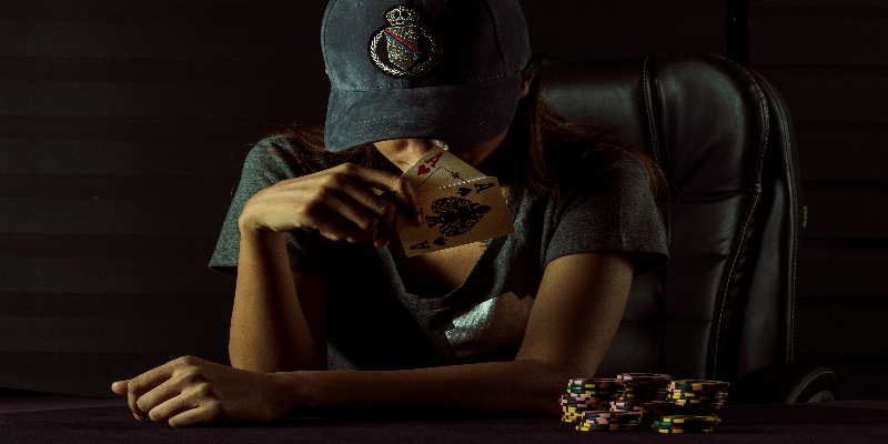 AE888_Cách Tải Game Đánh Bài Poker Về Điện Thoại Nhanh Nhất
